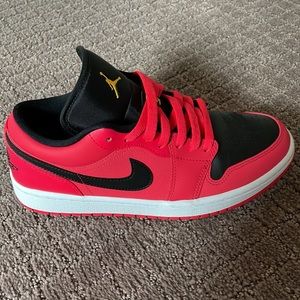 Air Jordan 1 Low ‘Siren Red’